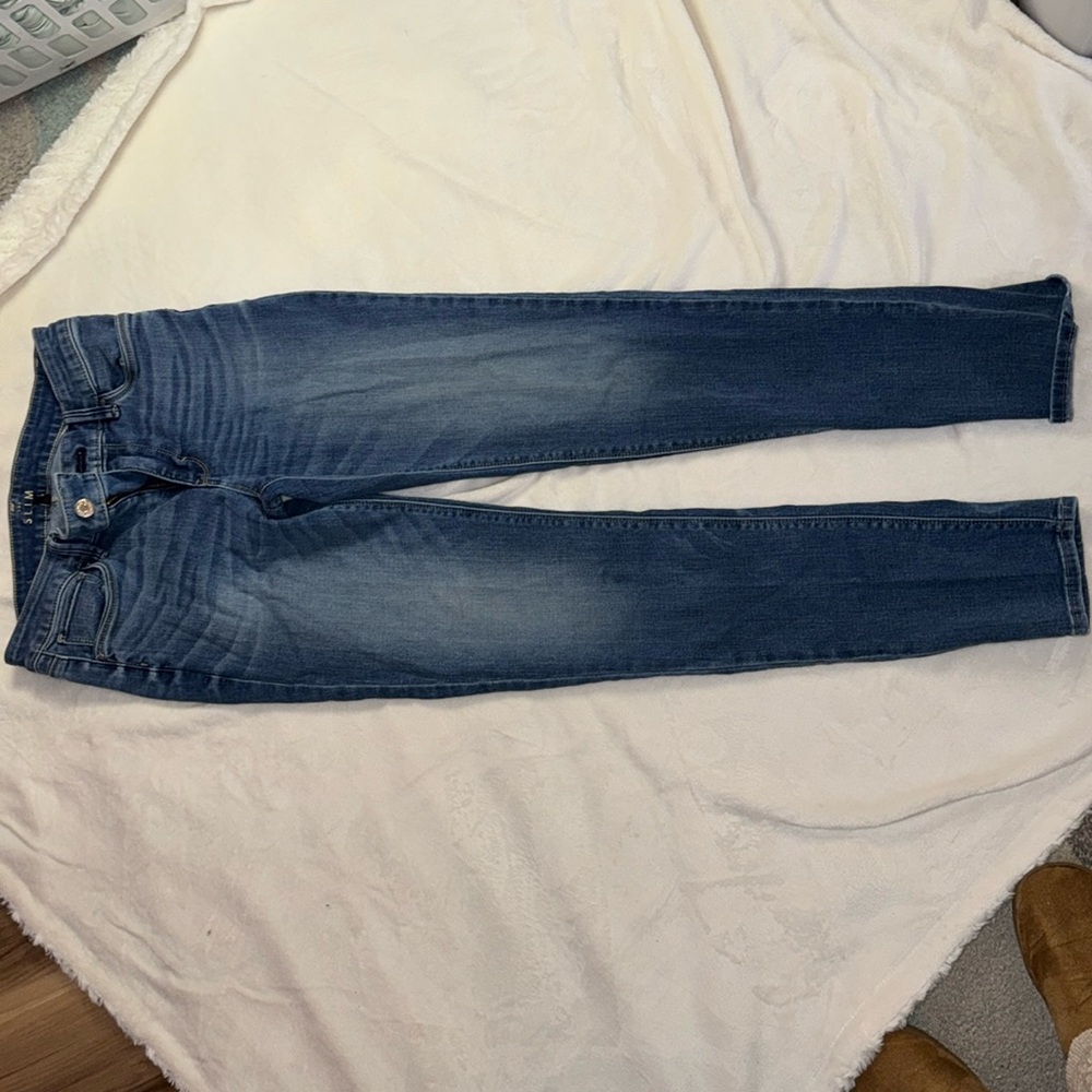 The Slim Skinny Jeans